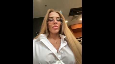 blondinochkaa @ bongacams on 20230901