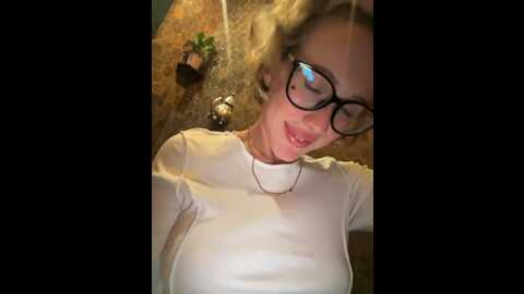 likachkaa @ bongacams on 20230902