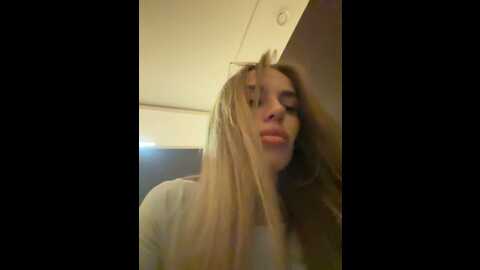 blondinochkaa @ bongacams on 20230906