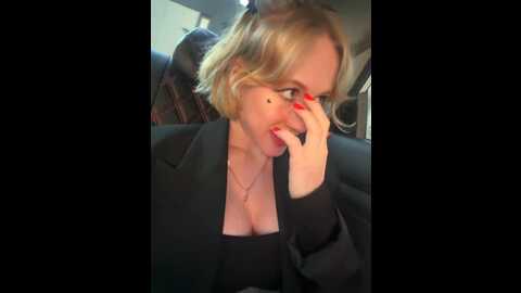 likachkaa @ bongacams on 20230911