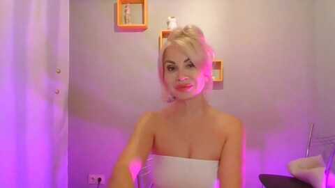 angelochek042 @ bongacams on 20230914