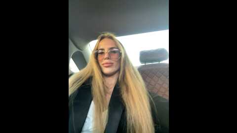blondinochkaa @ bongacams on 20230914