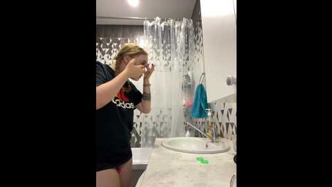 angelinakuny @ bongacams on 20230918