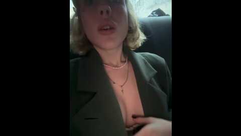 likachkaa @ bongacams on 20231007