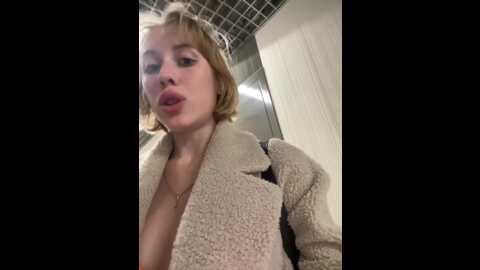 likachkaa @ bongacams on 20231009