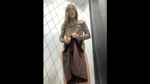 adelaida1001 @ bongacams on 20231011