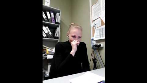 vaiola @ bongacams on 20231011