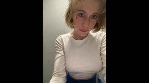 likachkaa @ bongacams on 20231013