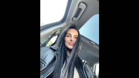 sweetkira25 @ bongacams on 20231014