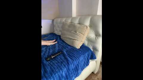 bloomjuliette @ bongacams on 20231015