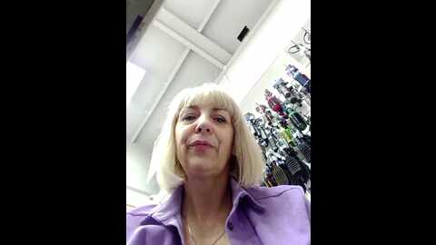 mery8poppins @ bongacams on 20231015