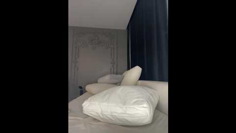 tutti__frutti @ bongacams on 20231015