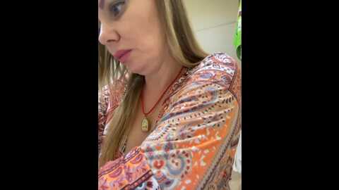 girlsbong @ bongacams on 20231018