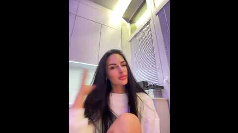 sweetkira25 @ bongacams on 20231018