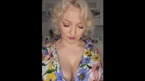 anesteishen @ bongacams on 20231019