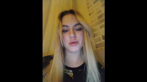 banana_peach @ bongacams on 20231020