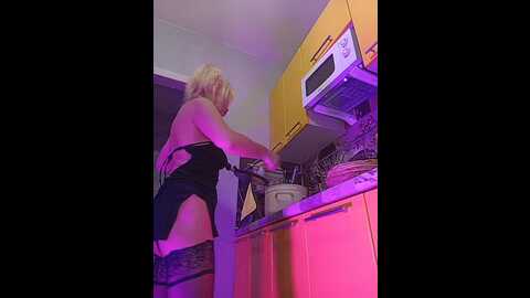 angelochek042 @ bongacams on 20231023