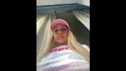 tinahot @ bongacams on 20231023