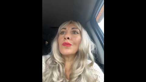 karolinamilf @ bongacams on 20231024