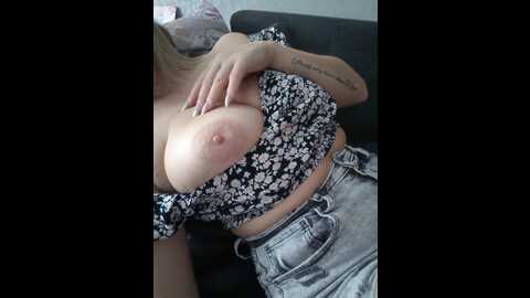 obirtsd @ bongacams on 20231024