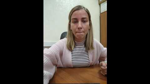 yourlove66 @ bongacams on 20231027