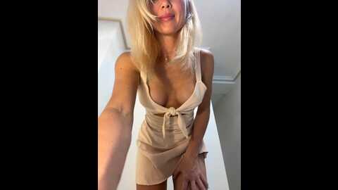 elisa_bet @ bongacams on 20231031