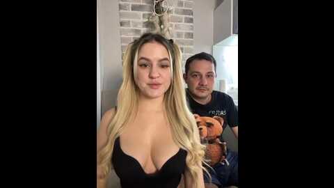 banana_peach @ bongacams on 20231103