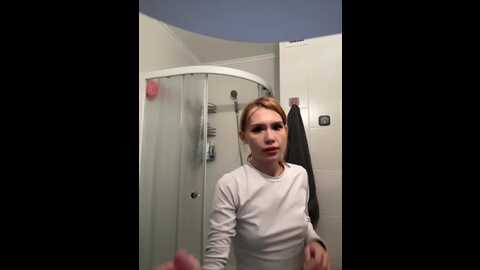 angelll3 @ bongacams on 20231104