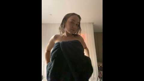 emili1_ @ bongacams on 20231104