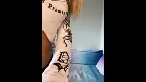 myr_kiss @ bongacams on 20231104