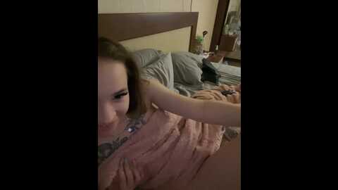 ester_mini @ bongacams on 20231105