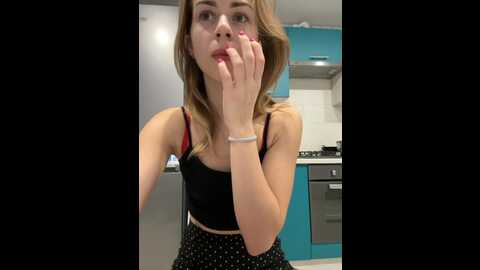 _molly_mae_ @ bongacams on 20231107