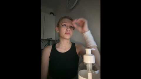 angelll3 @ bongacams on 20231112