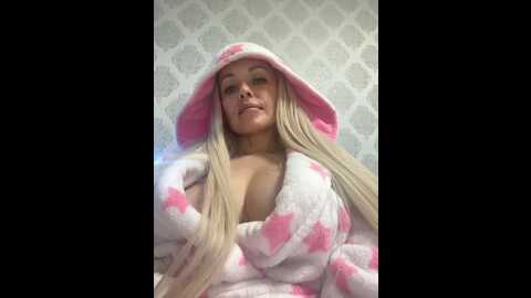 tinahot @ bongacams on 20231112