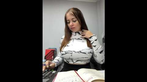 17alisa1717 @ bongacams on 20231114