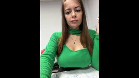 17alisa1717 @ bongacams on 20231115