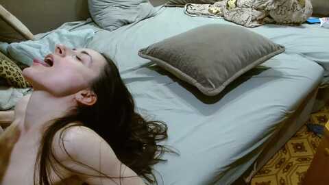 gfhfx1 @ bongacams on 20231118