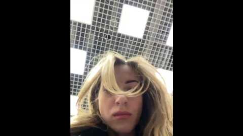 _molly_mae_ @ bongacams on 20231119