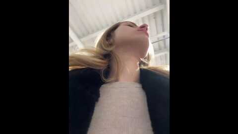 _molly_mae_ @ bongacams on 20231119