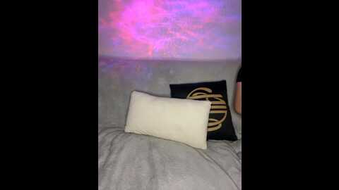 yourlovessz @ bongacams on 20231123