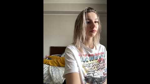vik1one1 @ bongacams on 20231127