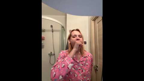 angelll3 @ bongacams on 20231201