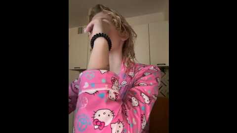 angelll3 @ bongacams on 20231202