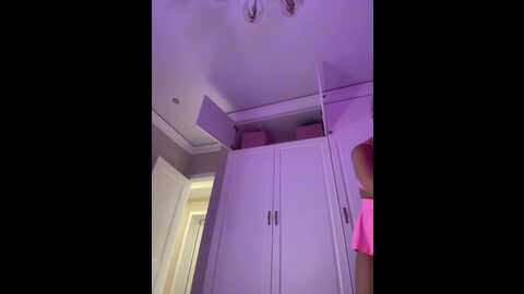 inessaxxx @ bongacams on 20231204