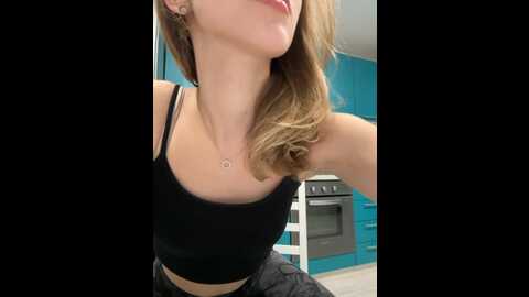 _molly_mae_ @ bongacams on 20231206