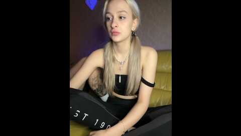 carolinareaper @ bongacams on 20231208