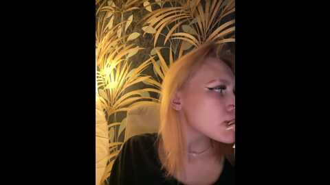 angelll3 @ bongacams on 20231210