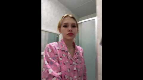 angelll3 @ bongacams on 20231212