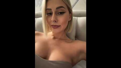 inessaxxx @ bongacams on 20231213