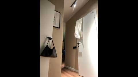 likachkaa @ bongacams on 20231213